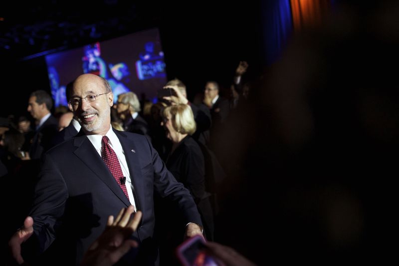 © Reuters. Newly inaugurated Pennsylvania Governor Tom Wolf arrives at his "Let's Get Started" celebration at Hershey Lodg