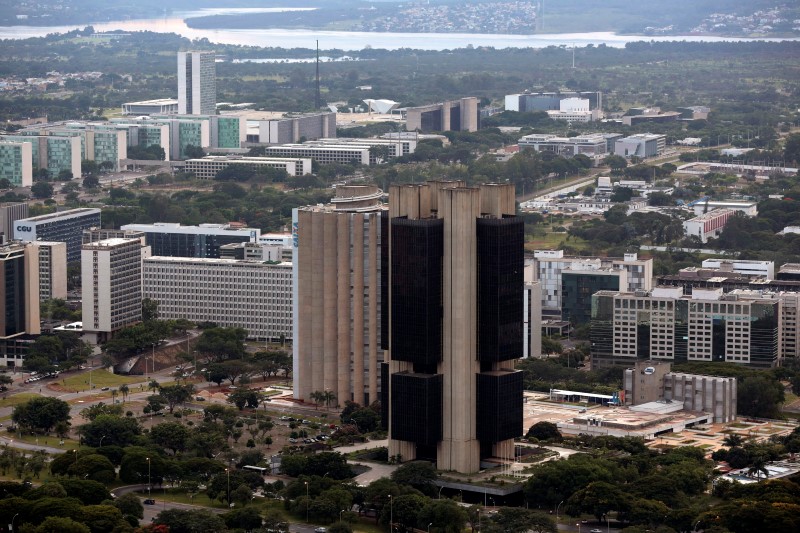 © Reuters. Vista aérea do prédio do Banco Central, em Brasília