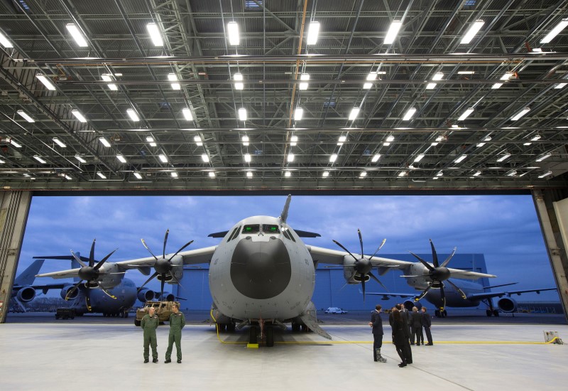 © Reuters. AIRBUS S'ATTEND À PAYER DES PÉNALITÉS AUX PAYS CLIENTS DE L'A400M