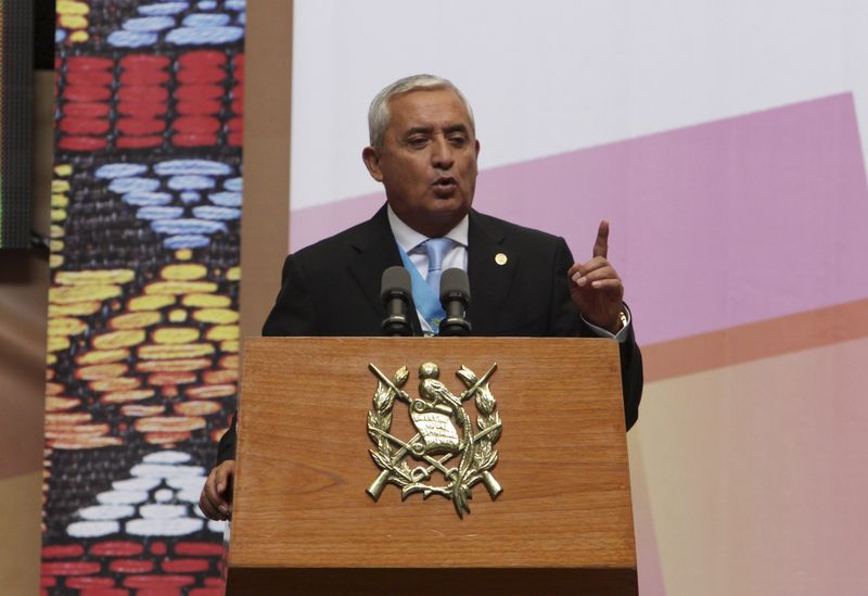 © Reuters. Guatemala's President Perez Molina gives his annual state of the union address in Guatemala City