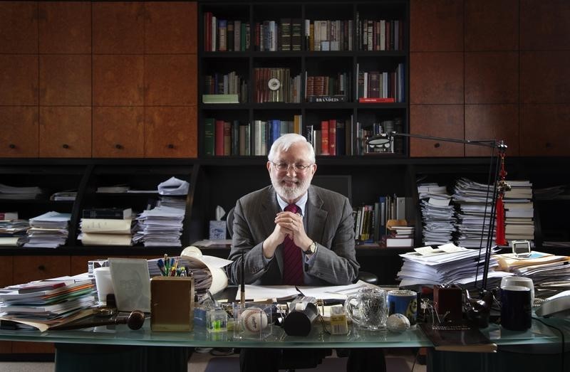 © Reuters. U.S. District Judge Jed Rakoff poses for a portrait in his office at the United States District Court for the Southern District of New York