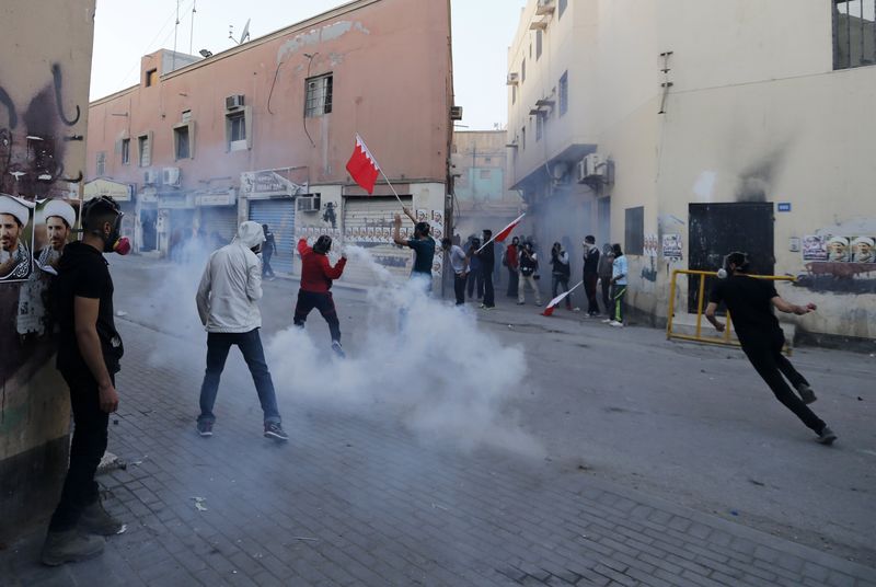 © Reuters. البحرين تسقط الجنسية عن 72 شخصا لاعتبارات أمنية