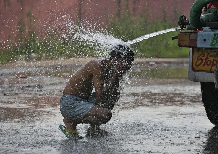 © Reuters. Las olas de calor en las ciudades son más frecuentes, según un estudio