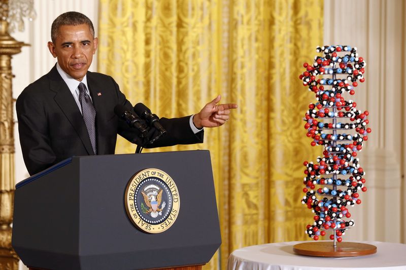 © Reuters. Obama makes remarks highlighting investments to improve health and treat disease through precision medicine while in the East Room of the White House in Washington