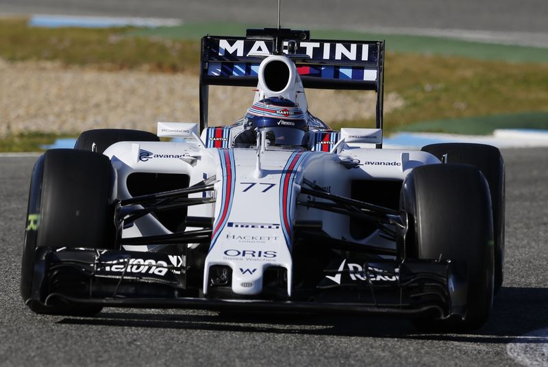 © Reuters. Williams Formula One racing driver Valtteri Bottas of Finland drives the new Mercedes FW37 car during pre-season testing at the Jerez racetrack in southern Spain