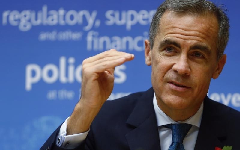 © Reuters. Bank of England Governor and chairman of the Financial Stability Board Carney addresses a news conference at the Bank for International Settlements in Basel