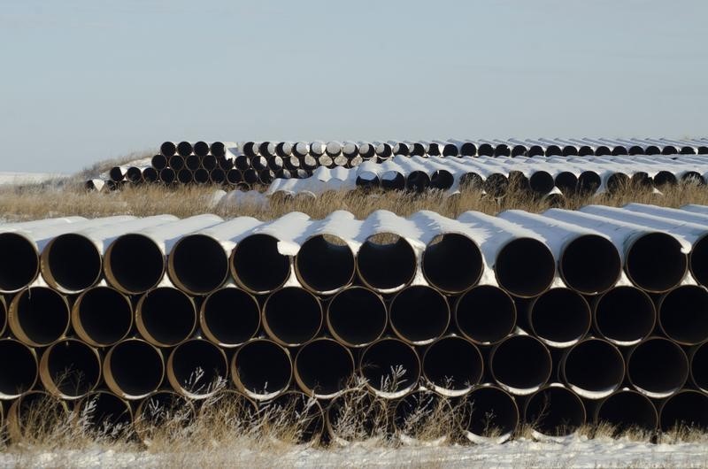 © Reuters. A depot used to store pipes for Transcanada Corp's planned Keystone XL oil pipeline is seen in Gascoyne, North Dakota