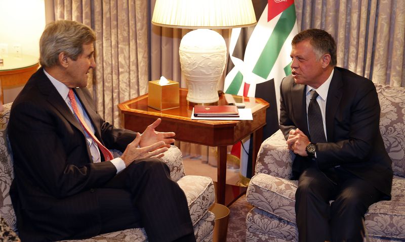 © Reuters. U.S. Secretary of State John Kerry meets with Jordan's King Abdullah in Washington