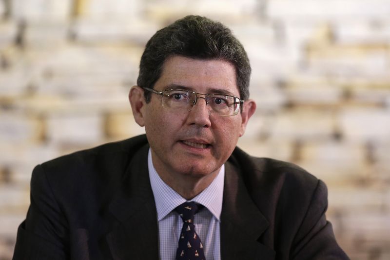 © Reuters. Ministro da Fazenda, Joaquim Levy, em Brasília