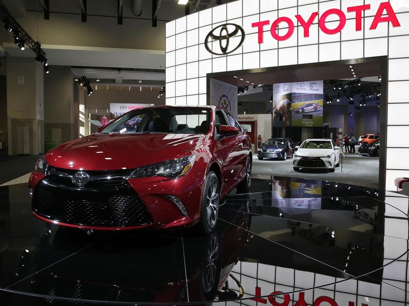 © Reuters. 2015 Toyota Camry is seen at Auto Show in Washington