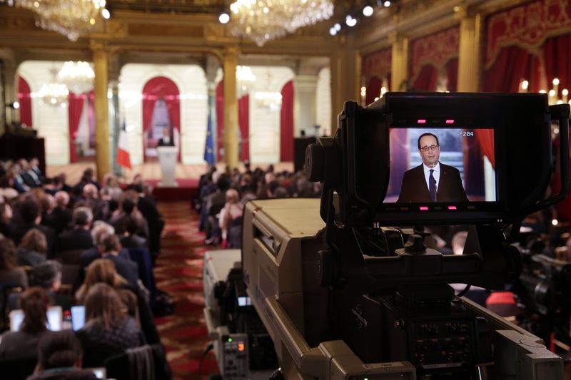 © Reuters. UN SERVICE CIVIQUE UNIVERSEL VA ÊTRE MIS EN PLACE AU 2E SEMESTRE