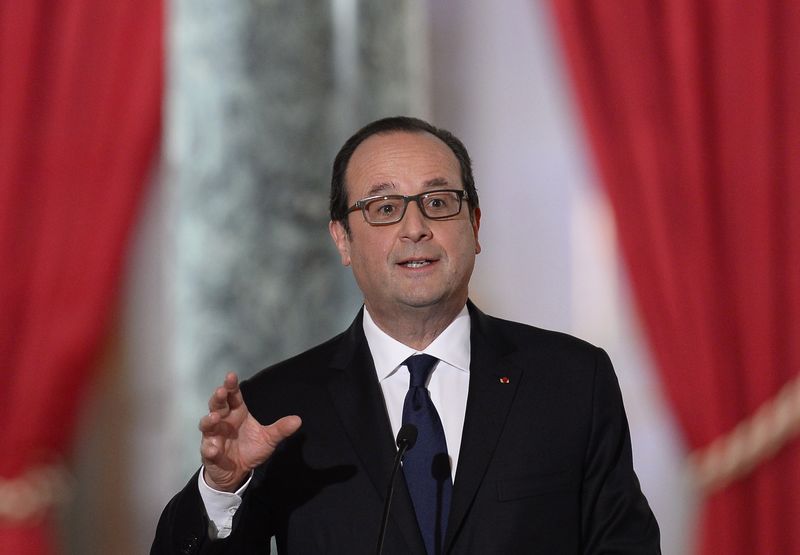 © Reuters. فرنسا ترسل مستشارين إلى نيجيريا لتنسيق العمليات القتالية ضد بوكو حرام