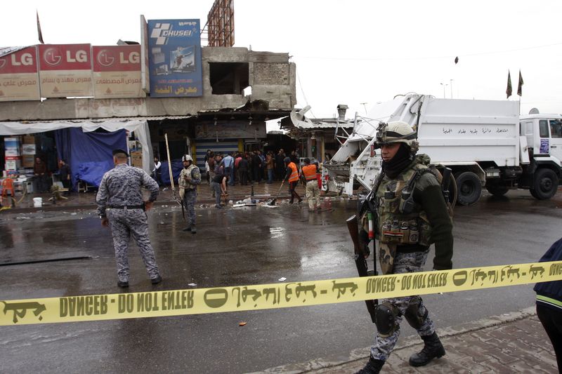 © Reuters. Al menos 34 muertos en tres atentados con bomba en Bagdad