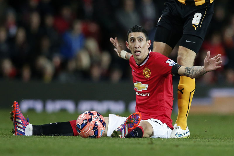 © Reuters. Di María quiere jugar pese a temor por la seguridad de su familia 