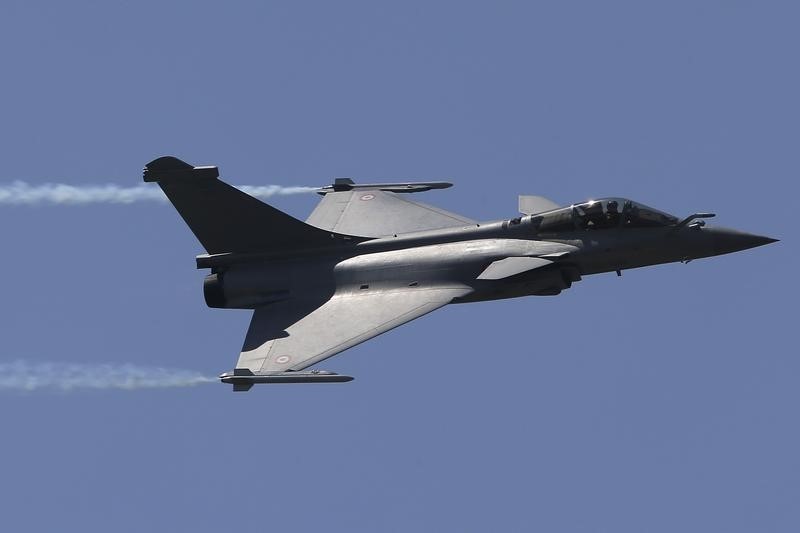 © Reuters. PREMIER CONTRAT À L'EXPORT POUR LE RAFALE IMMINENT