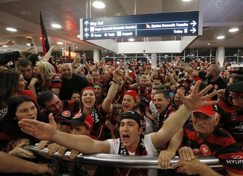 © Reuters. واندرارز يتذوق أخيرا طعم الفوز في الدوري الاسترالي