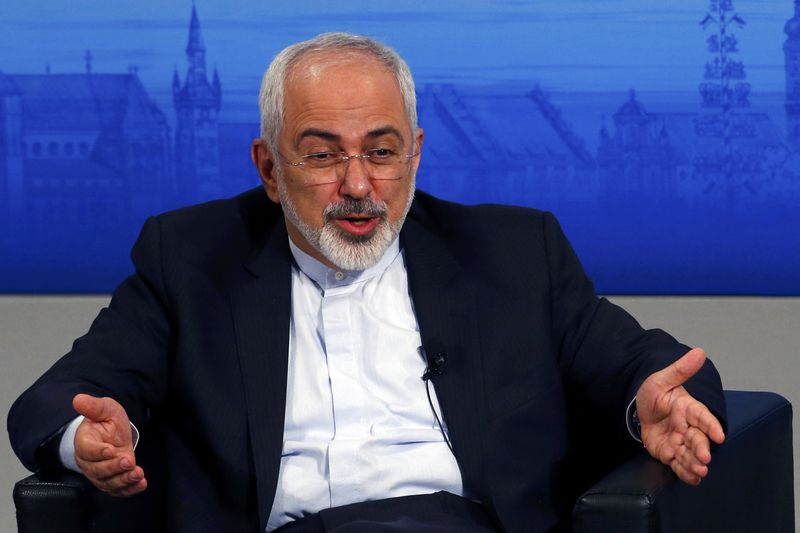 © Reuters. Iran's foreign minister Zarif gestures during an open debate at the 51st Munich Security Conference in Munich