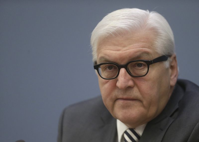 © Reuters. Germany's Minister of Foreign Affairs Steinmeier speaks during a news conference in Riga