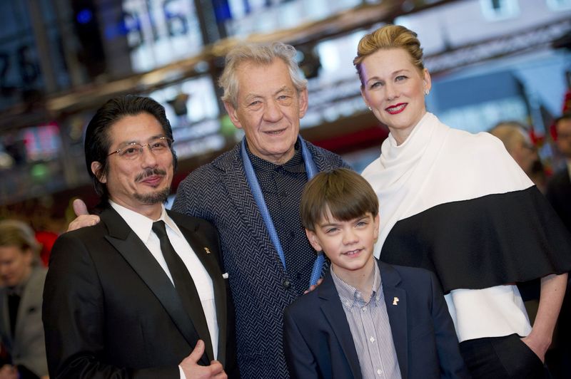 © Reuters. Actors Sanada McKellen Parker and Linney arrive for screening at 65th Berlinale International Film Festival in Berlin