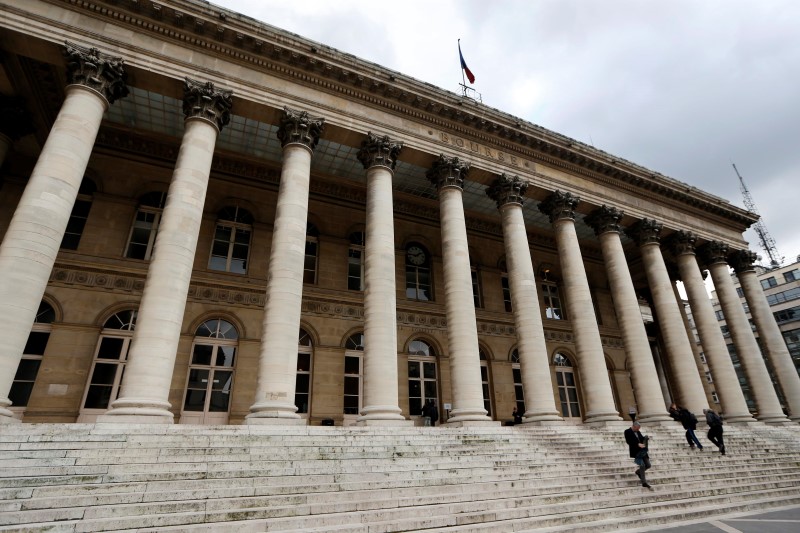 © Reuters. RECUL DE PLUS 1% DES BOURSES EUROPÉENNES DANS LES PREMIERS ÉCHANGES