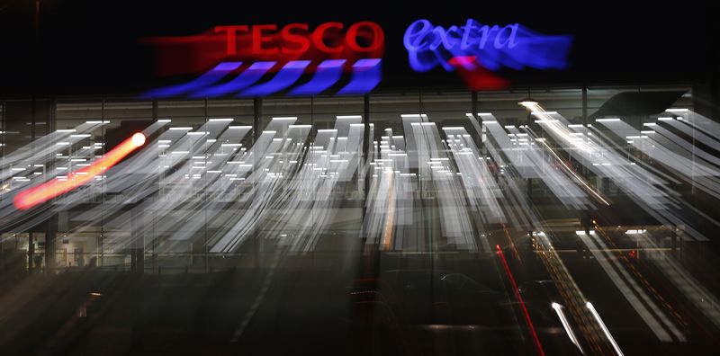 © Reuters. A Tesco superstore in Altrincham, northern England