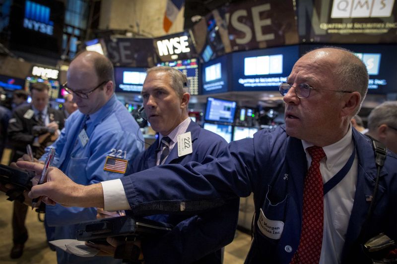 © Reuters. WALL STREET FINIT EN BAISSE