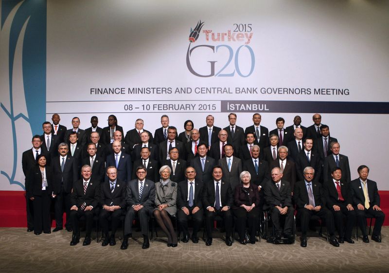 © Reuters. G20 finance ministers and central bank governors  pose for the media during  family photo in Istanbul