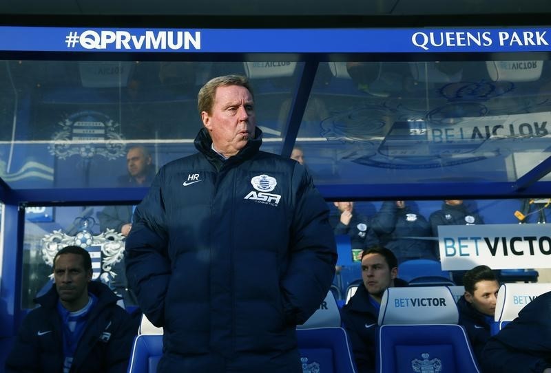 © Reuters. Queens Park Rangers manager Harry Redknapp looks on before their English Premier League soccer match against Manchester United, at Loftus Road in London