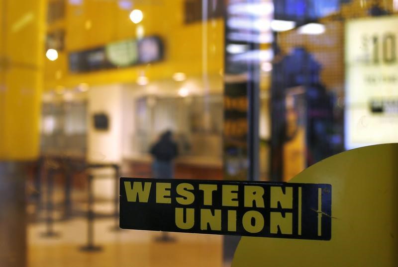 © Reuters. A Western Union branch is seen in New York