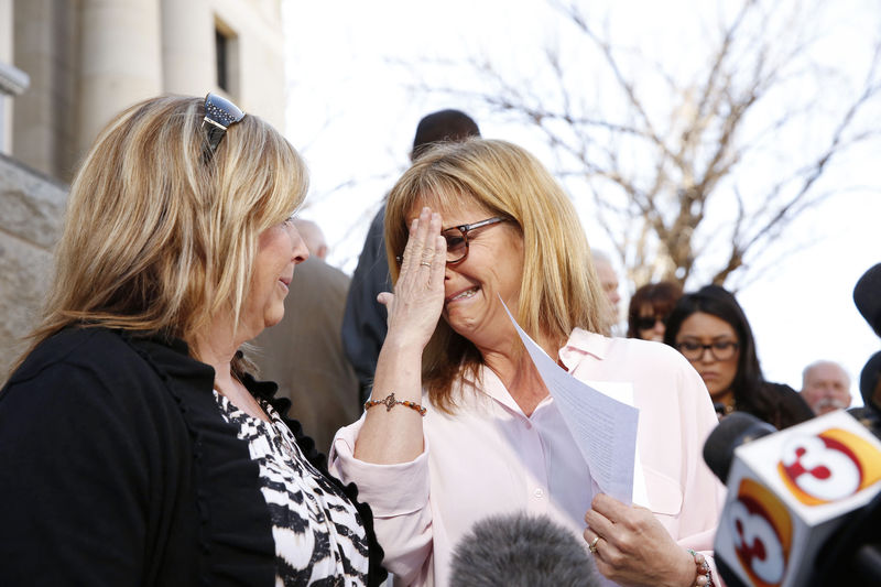 © Reuters. Obama y la familia de la rehén estadounidense Kayla Mueller confirman su muerte