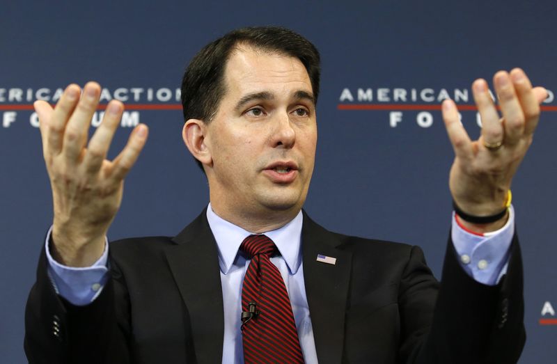 © Reuters. Wisconsin Governor Scott Walker participates in a panel discussion at the American Action Forum