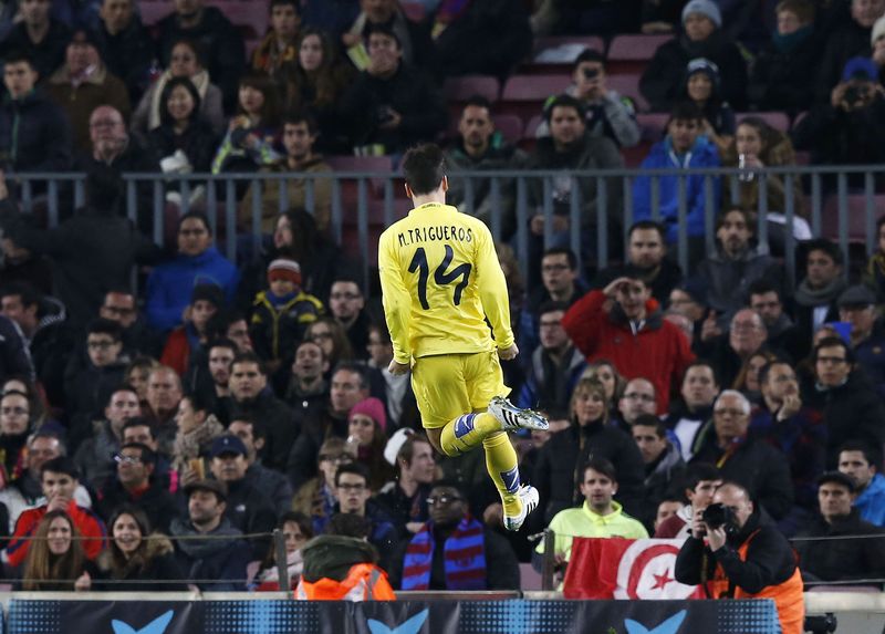 © Reuters. El Barça vence 3-1 al Villarreal en la ida de semifinales de Copa del Rey