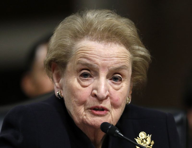 © Reuters. Former U.S. Secretary of State Albright testifies at Senate Armed Services hearings in Washington