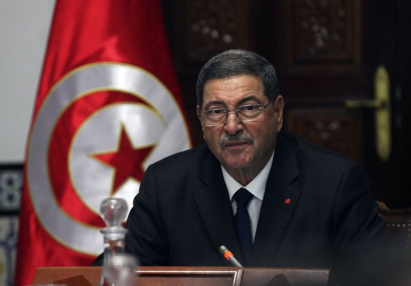 © Reuters. تحليل-بعد أن وضعت قطارها على سكة الديمقراطية.. تونس تلتفت لاقتصادها العليل