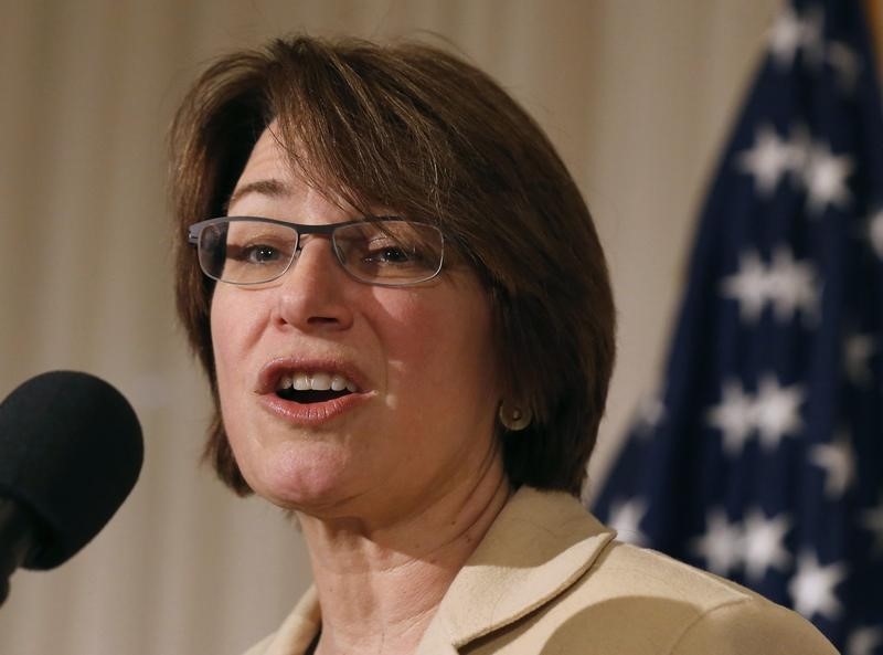 © Reuters. U.S. Senator Amy Klobuchar (D-MN) delivers remarks at the public launch of the U.S. Agriculture Coalition for Cuba while at the National Press Club in Washington