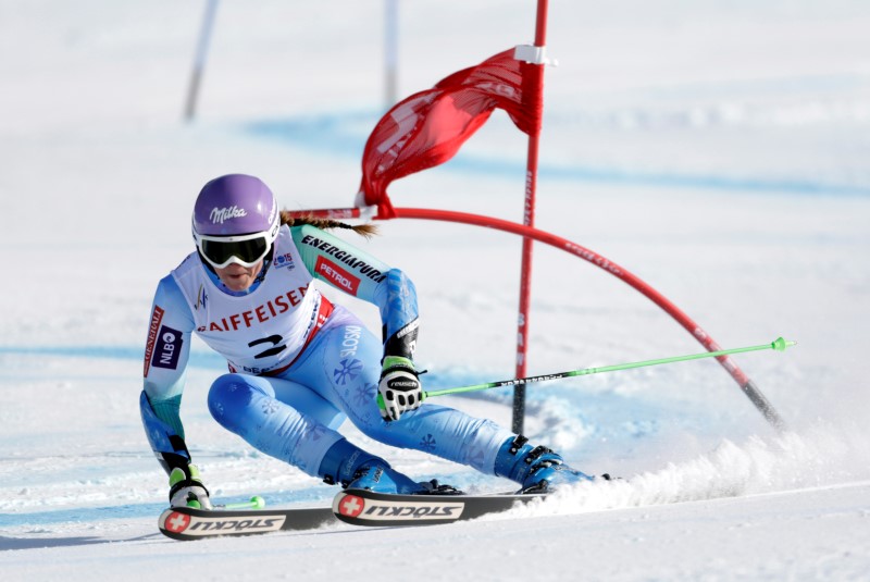 © Reuters. Alpine Skiing: FIS World Championships-Women's Giant Slalom Run 2