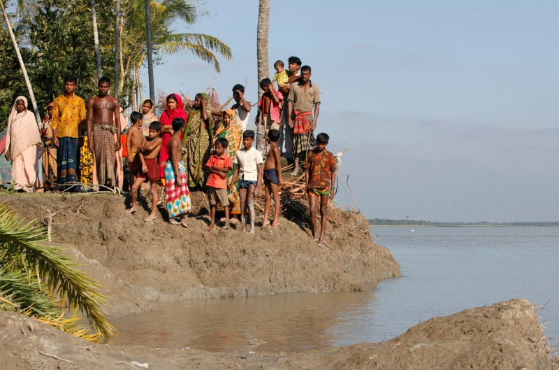 © Reuters. Ferry de Bangladesh se hunde con 200 personas a bordo