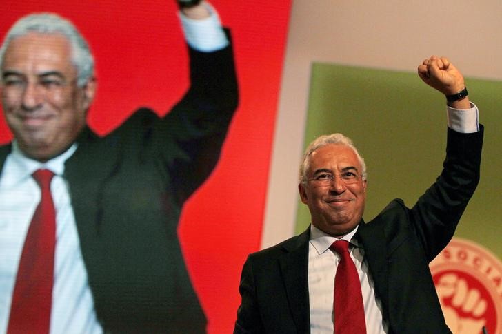 © Reuters. La oposición socialista en Portugal aumenta su ventaja en las encuestas