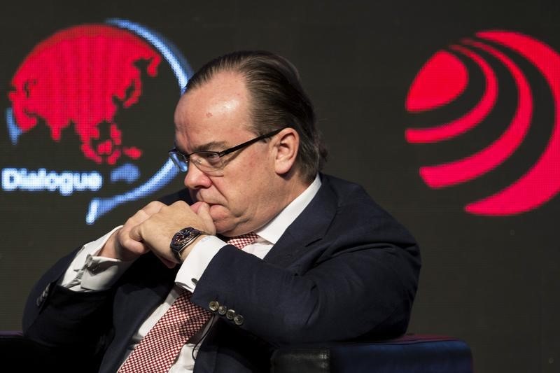 © Reuters. El presidente ejecutivo de HSBC dice que el banco no estuvo a la altura de las normas