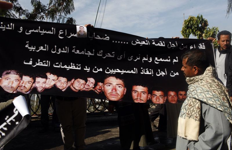 © Reuters. الأزهر: ذبح مصريين في ليبيا عمل همجي لا يمت لأي دين