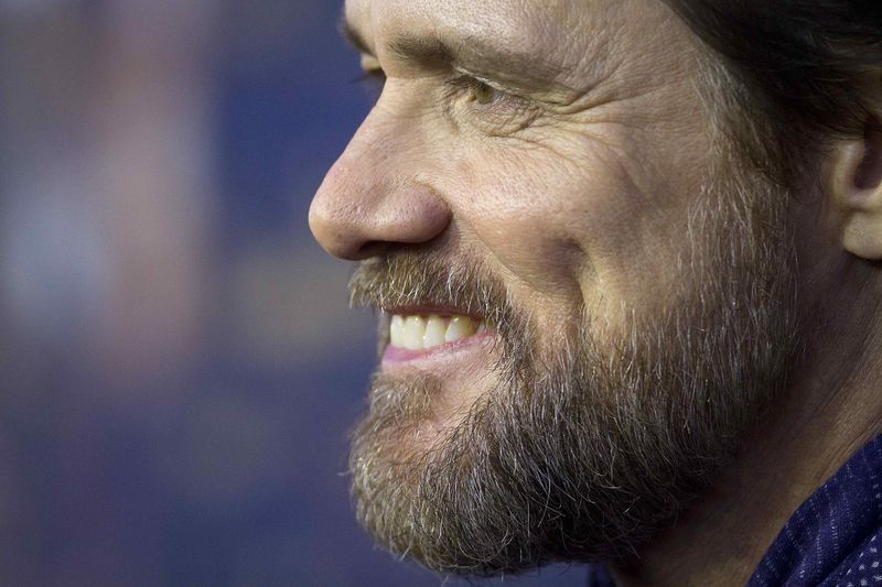 © Reuters. Actor Jim Carrey arrives for the 40th Anniversary Saturday Night Live (SNL) broadcast in the Manhattan Borough of New York