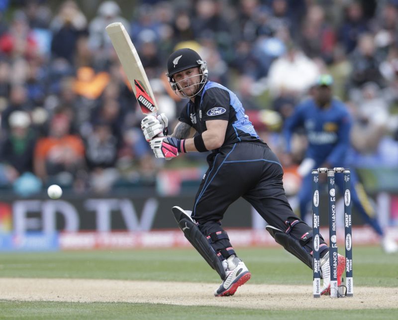 © Reuters. New Zealand captain Brendon McCullum plays to leg gully during the Cricket World Cup match against Sri Lanka in Christchurch