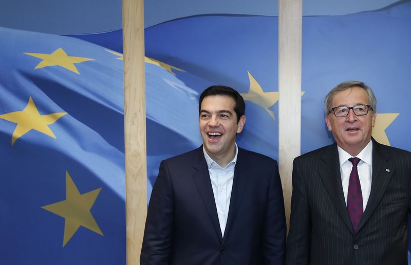 © Reuters. Juncker hace "último esfuerzo" para resolver el problema de la deuda griega