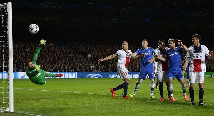 © Reuters. PSG-Chelsea y Shakhtar-Bayern abren los octavos de final de la Liga de Campeones 