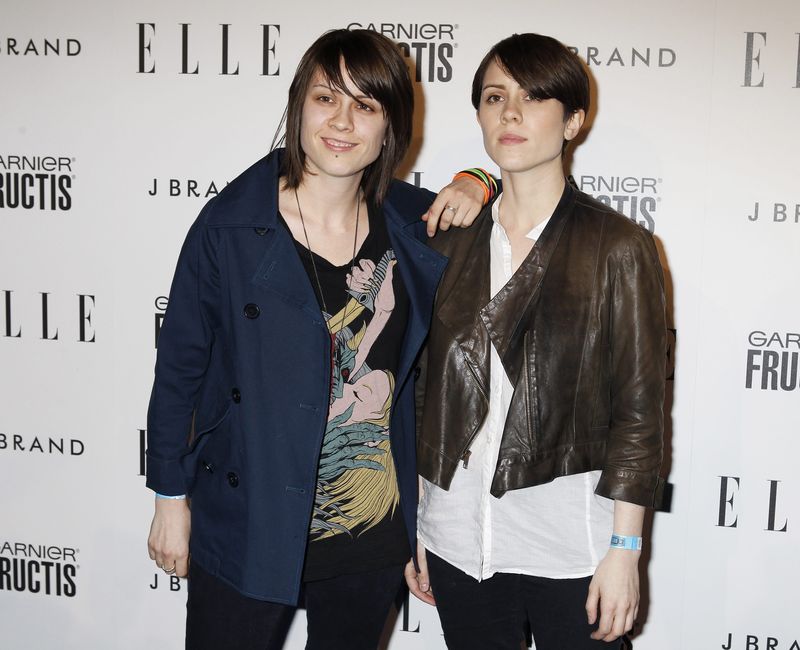 © Reuters. File photo of Canadian Indie rock musicians Tegan Rain Quin and Sara Keirsten Quin at ELLE magazine's 2nd annual Women in Music event in Hollywood