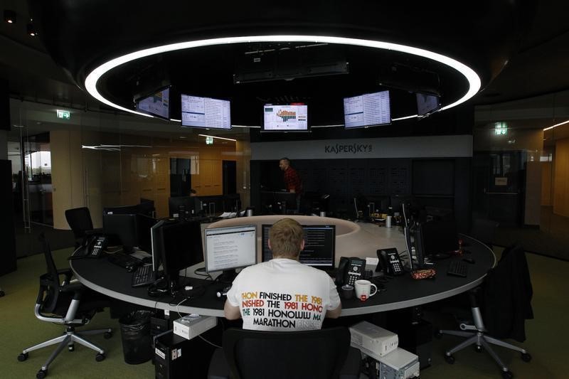 © Reuters. باحثون روس يكشفون طفرة في برمجيات التجسس الأمريكية
