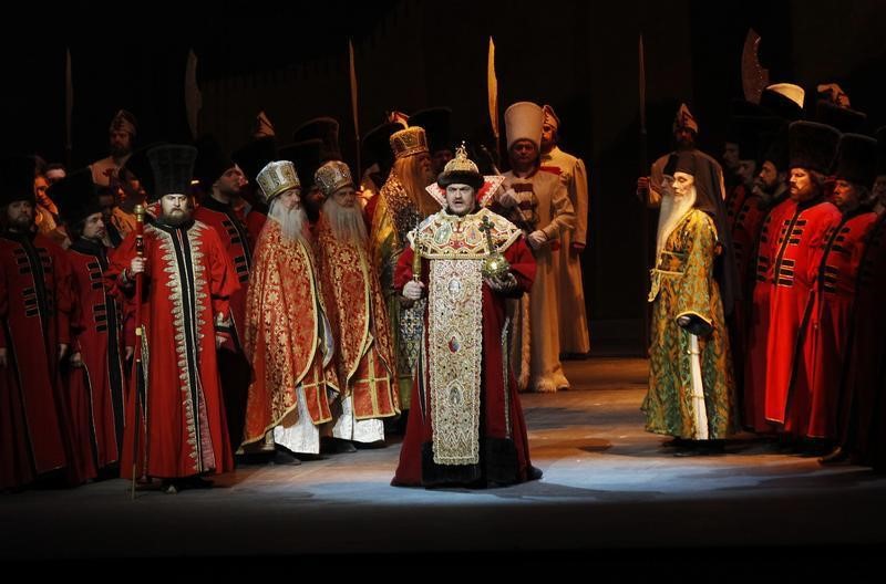 © Reuters. رؤية معاصرة لمسرحية لبوشكين تحفل بالاسقاطات على بوتين