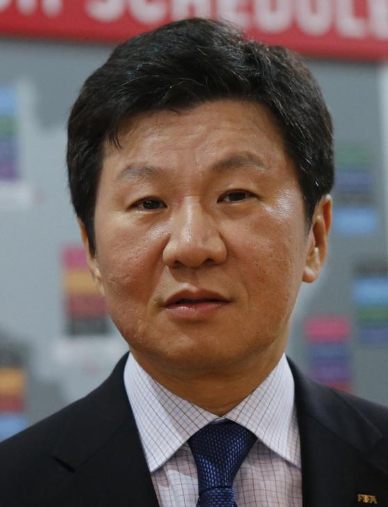 © Reuters. رئيس الاتحاد الكوري الجنوبي لكرة القدم يترشح للجنة التنفيذية في الفيفا