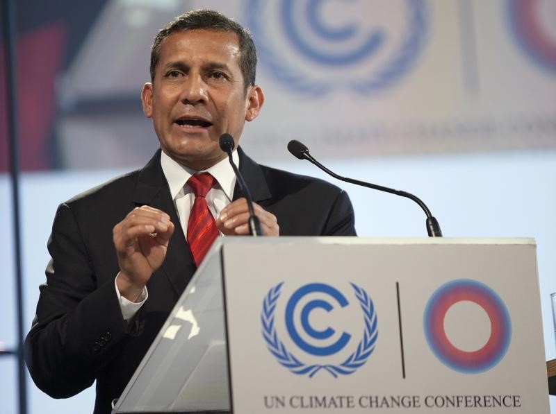 © Reuters. El presidente peruano Humala realiza una renovación parcial de su Gobierno