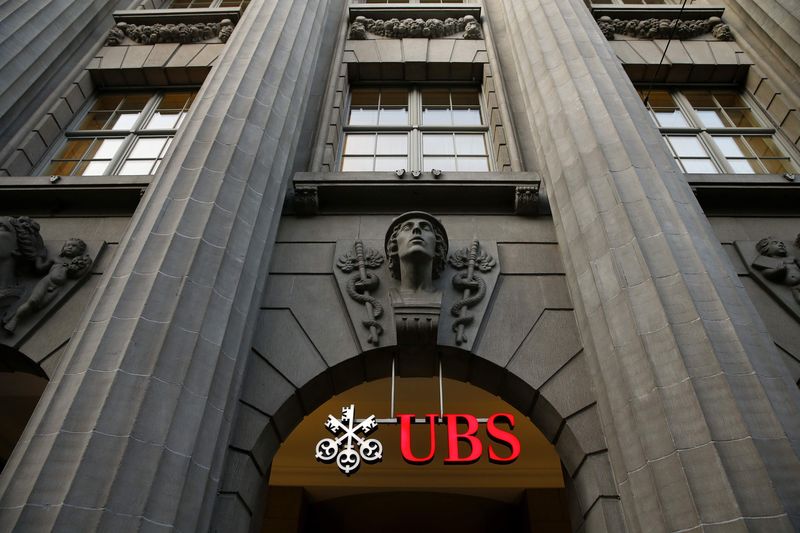 © Reuters. Logo of Swiss bank UBS is seen at the company's headquarters in Zurich